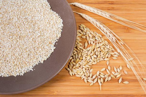 大麦と大麦の粒